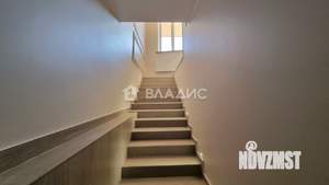 Дом 604м², 3-этажный, участок 761 сот.  