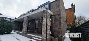 Дом 278м&sup2;, 2-этажный, участок 4 сот.  