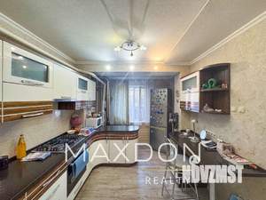 Дом 280м&sup2;, 2-этажный, участок 3 сот.  