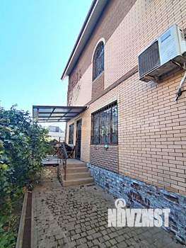 Дом 236м&sup2;, 3-этажный, участок 3 сот.  