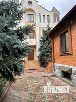 Дом 820м², 4-этажный, участок 19 сот.  