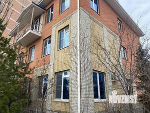 Дом 400м², 3-этажный, участок 6 сот.  