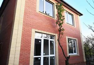 Дом 160м&sup2;, 2-этажный, участок 5 сот.  