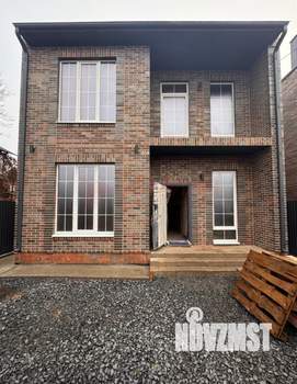 Дом 160м&sup2;, 2-этажный, участок 3 сот.  