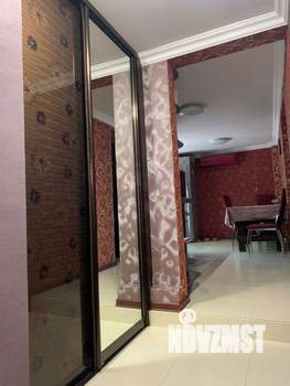 Дом 137м&sup2;, 2-этажный, участок 4 сот.  