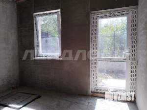 Дом 300м&sup2;, 2-этажный, участок 5 сот.  