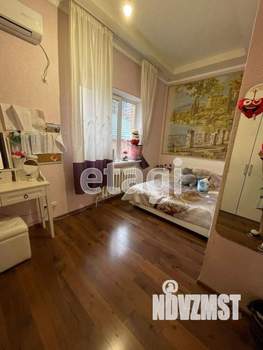 Дом 203м², 2-этажный, участок 4 сот.  