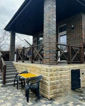 Дом 200м&sup2;, 3-этажный, участок 4 сот.  