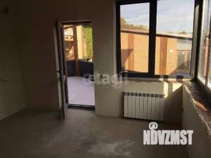 Дом 205м², 2-этажный, участок 4 сот.  