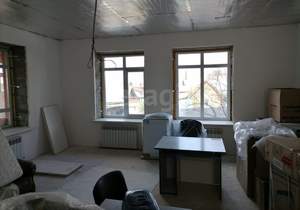 Дом 180м&sup2;, 1-этажный, участок 10 сот.  