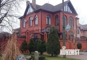 Дом 312м&sup2;, 3-этажный, участок 4 сот.  