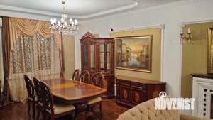 Дом 187м², 3-этажный, участок 3 сот.  