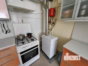 Дом 143м&sup2;, 2-этажный, участок 3 сот.  