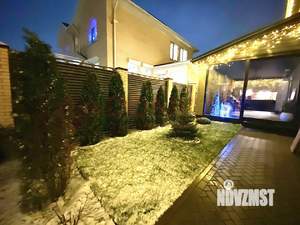 Дом 300м&sup2;, 2-этажный, участок 6 сот.  