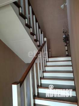 Дом 220м&sup2;, 2-этажный, участок 6 сот.  