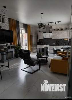 Дом 139м&sup2;, 2-этажный, участок 3 сот.  