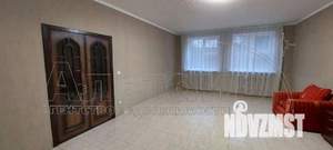 Дом 220м&sup2;, 2-этажный, участок 3 сот.  