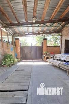 Дом 125м&sup2;, 2-этажный, участок 1 сот.  