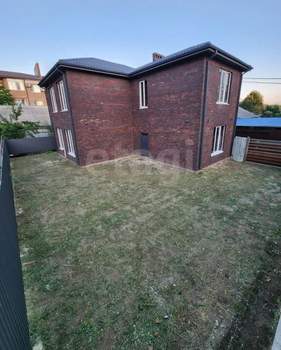 Дом 170м&sup2;, 2-этажный, участок 3 сот.  