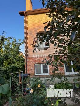 Дом 201м&sup2;, 2-этажный, участок 6 сот.  