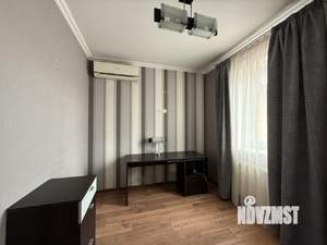 Дом 206м², 3-этажный, участок 4 сот.  