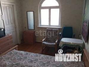 Дом 224м², 3-этажный, участок 4 сот.  
