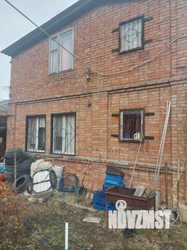 Дом 80м&sup2;, 2-этажный, участок 6 сот.  