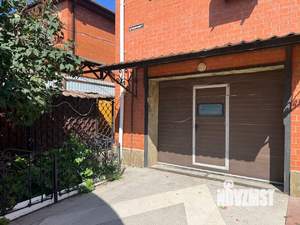 Дом 293м², 3-этажный, участок 4 сот.  