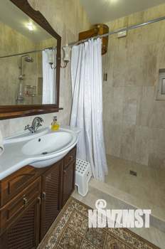 Дом 140м², 2-этажный, участок 3 сот.  