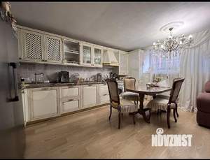 Дом 160м², 2-этажный, участок 6 сот.  