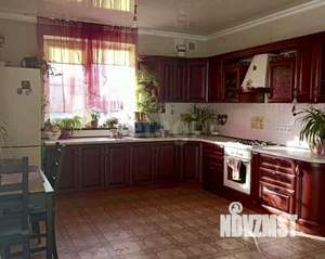 Дом 132м&sup2;, 2-этажный, участок 3 сот.  