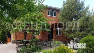 Дом 170м&sup2;, 2-этажный, участок 6 сот.  