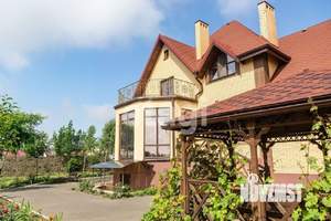 Дом 235м&sup2;, 2-этажный, участок 12 сот.  