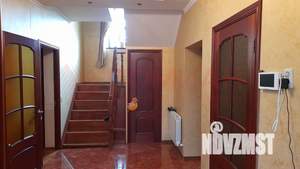 Дом 300м&sup2;, 2-этажный, участок 3 сот.  