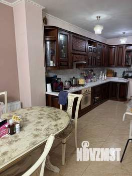 Дом 200м², 2-этажный, участок 6 сот.  