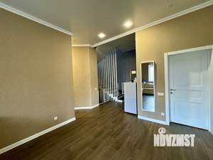 Дом 250м&sup2;, 2-этажный, участок 6 сот.  