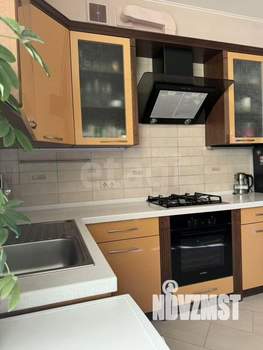 Дом 247м&sup2;, 2-этажный, участок 594 сот.  