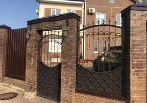 Дом 150м&sup2;, 2-этажный, участок 5 сот.  