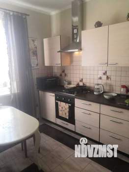 Дом 120м&sup2;, 2-этажный, участок 5 сот.  