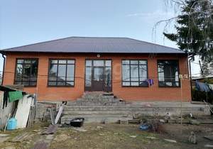 Дом 180м&sup2;, 1-этажный, участок 10 сот.  