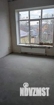 Дом 195м&sup2;, 2-этажный, участок 3 сот.  