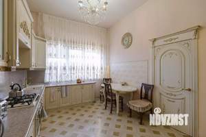 Дом 220м&sup2;, 1-этажный, участок 6 сот.  