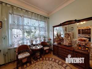 Дом 488м&sup2;, 3-этажный, участок 8 сот.  