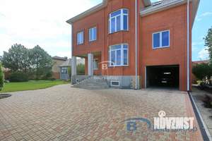 Дом 250м&sup2;, 3-этажный, участок 6 сот.  