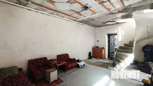 Дом 242м², 3-этажный, участок 8 сот.  