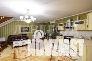 Дом 448м&sup2;, 3-этажный, участок 8 сот.  