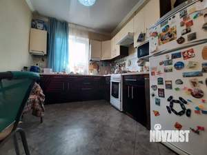 Дом 100м&sup2;, 2-этажный, участок 5 сот.  