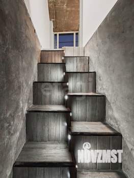 Дом 370м&sup2;, 4-этажный, участок 3 сот.  