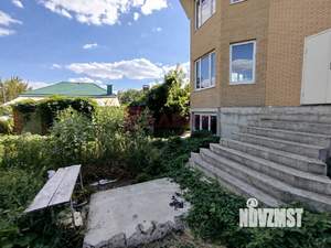 Дом 327м&sup2;, 3-этажный, участок 6 сот.  