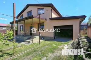 Дом 230м&sup2;, 2-этажный, участок 6 сот.  